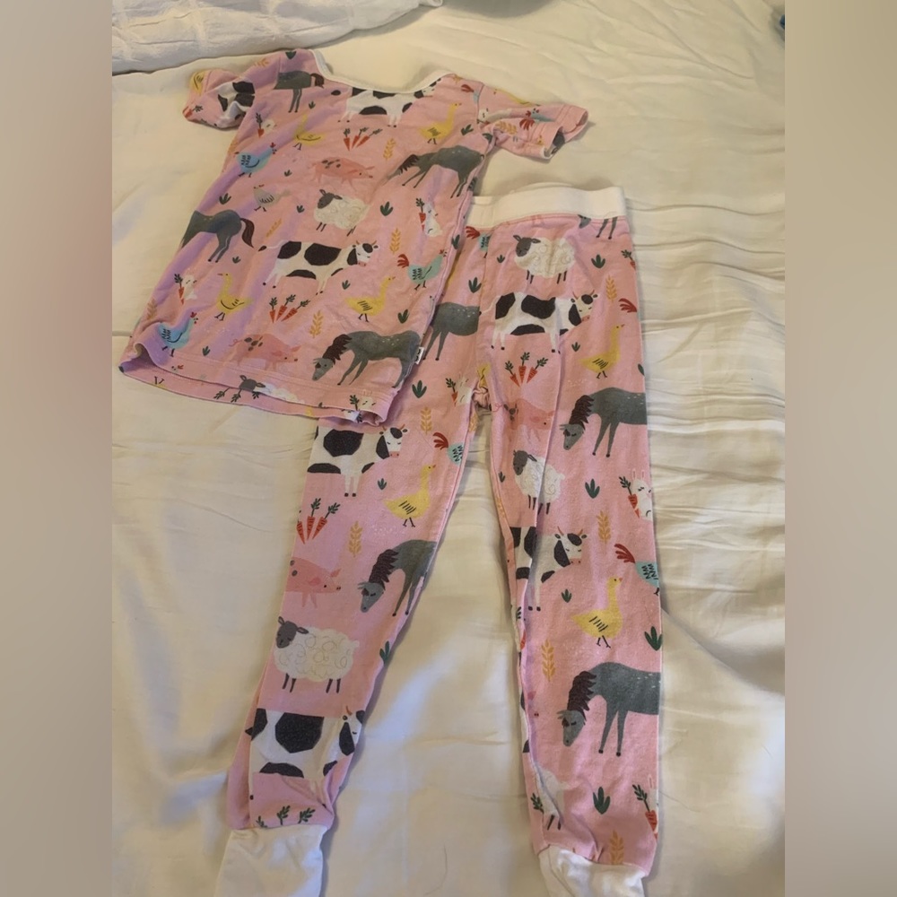 Little Sleepies, signature print pink farm animals. GUC.